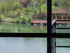 -上海怡沁园度假酒店