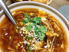 小油条配酸辣汤-味莊·青岛菜(云霄路店)