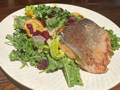 鲑鱼色拉-Brut Eatery悦璞食堂(建国东路店)