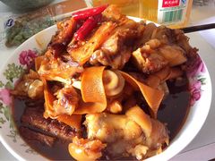 猪蹄-土门八珍烤鸡腊味店(土门老店)