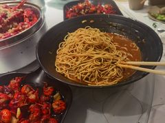 -巴厘龙虾·榜首油焖大虾(音乐学院·沿江酒馆店)