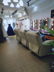 -红馆妆造(中央大街店)