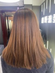-藤野造型烫发染发