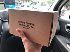 经典栗子蛋糕-Peet's Coffee皮爷咖啡(德基店)