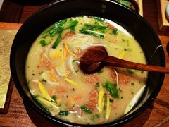 -银米·云南传统过桥米线(双廊黑金冠店)