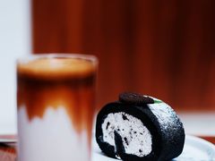 奥利奥蛋糕卷-Line 咖啡(石厦花园店)