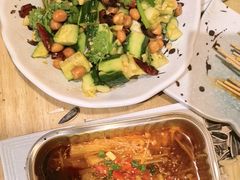 果仁拍黄瓜-大话小腰(鸟巢店)