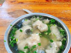 无骨鱼汤-依云煎包店