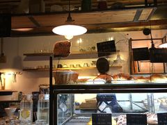 面包甜点陈列柜-仙峰天然面包(迎宾路店)
