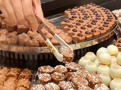 -Laderach 莱德拉(上海环贸iapm店)