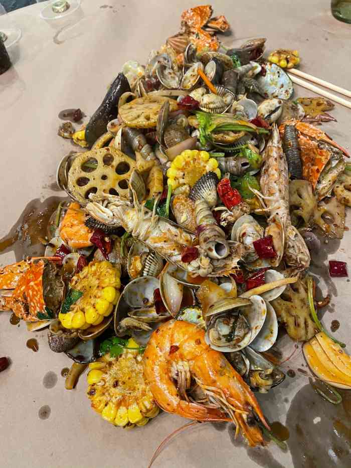 麻屋手抓海鲜(港口店)-"在白浪滩附近没什么好吃的 这家是港口区的.