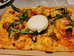 皇后云朵布拉塔芝士比萨-必胜客(远大路店)