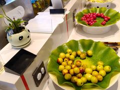 -涨巢·潮玩水疗局