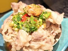 招牌经典肥牛-老城鲜·小海鲜贝贝煲火锅(壹方城店)