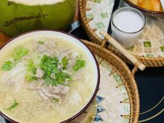 -老何家后安粉·糟粕醋海鲜火锅(三亚湾椰梦长廊店)