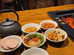 -老牌坊云南鱼豆花火锅(爱建店)