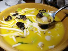 豆瓣菌菇毛贝汤-外婆私房菜(新亚百货店)