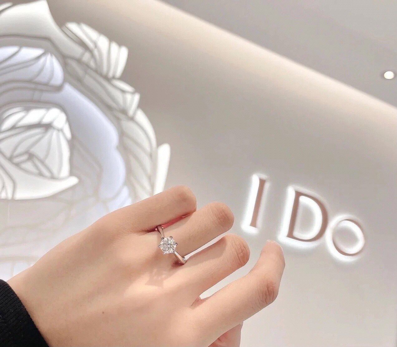 ido六爪雪花钻戒