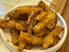 -粉八·云南米线·建水烧烤(常熟路店)