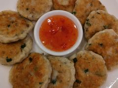 香煎鱼饼-清心鸡沙田乳鸽店·非遗传承(粤垦路店)