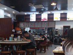 -香辉食馆(新兴路店)