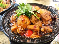 芋儿鸡-十吉老砂锅(天生丽街生活馆店)