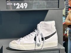 -NIKE上海青浦优选体验店