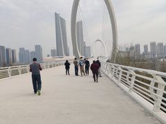 -南京眼步行桥