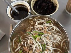 -正宗杨记普洱酸醋米线(总店)