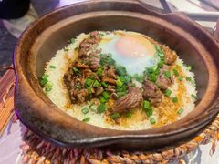 窝蛋牛肉煲仔饭-啫神·广州地标美食(北京路店)