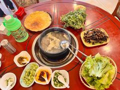-鲁朗纳麦石锅鸡庄园