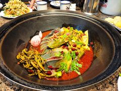 -缘福乡村铁锅炖民宿(八达岭店)