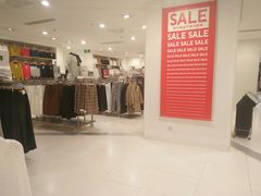 -优衣库(重庆星光时代广场店)