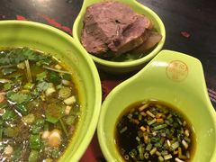 -张记牛肉面馆(天津路店)