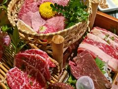 -山川小町·极番烧肉(新地假日广场店)