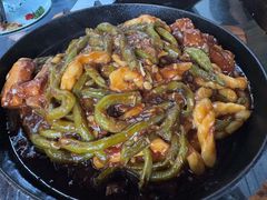 铁锅排骨豆角焖卷子-百花人家(清水田园店)