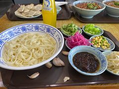 老北京炸酱面-门框胡同百年卤煮(新街口店)