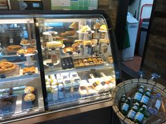 面包甜点陈列柜-星巴克(济南美莲广场店)