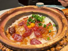 自制生晒腊味煲仔饭-常来小聚·广州非遗传承餐厅(高德置地店)