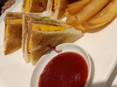 公司三文治伴薯条-翠华餐厅(宝安壹方城店)