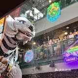 大连也能吃到榴莲拉面了!还能看到巨熊北北!!