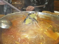 -亮欢寨酸汤鱼(沙冲路店)