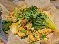 -红渡小香·牛肉麻辣香锅(车站南路店)