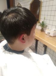 -PE SALON