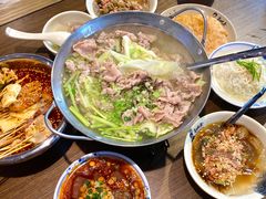 -肖四女乐山跷脚牛肉(南汇大学城生活广场店)