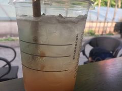 -星巴克(西藏路店)