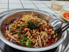 -周良天山牛杂城(天山路总店)