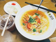 -探越越南牛肉粉(江南西分店)