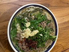 -云阿蛮云南生烫牛肉米线(奉贤路店)