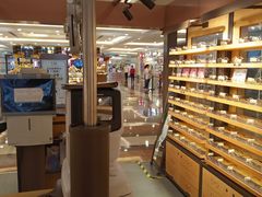 -MUJOSH木九十眼镜(月星环球港B1店)